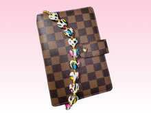 Load image into Gallery viewer, Heart Colorful Leopard | Binder Chain Charm | Fits A6 Binders
