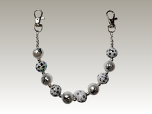 Load image into Gallery viewer, Louis V | Binder Chain Charm | Fits A6 Binders

